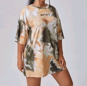 Oversized tie dyed tee